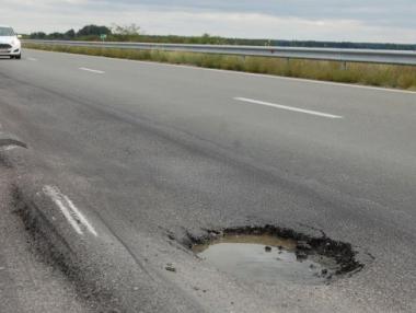 АМ „Струма“ отново се пропука