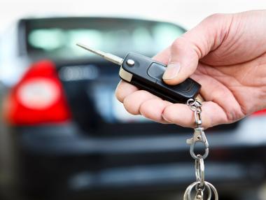 „Армеец“ отново лидер в общото застраховане