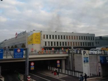 Две мощни експлозии са разтърсили Брюксел