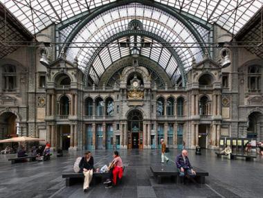 Заплаха за бомба на централната гара в Антверпен