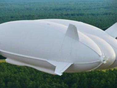 Нов тип самолет лети по 3 седмици