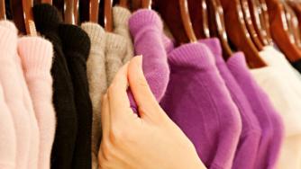 Пускат дрехи, които се самопочистват, докато ги носим