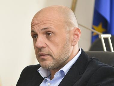 Търговците на горива трябва да се конкурират в цялата страна