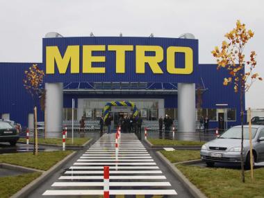 Metro разделя бизнеса си на две