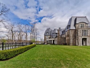 Селин Дион продаде имението си в Монреал