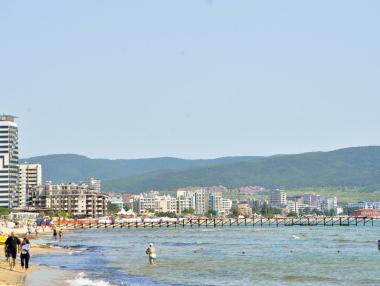 Заплатите по морето скачат, започват от 400 лв.