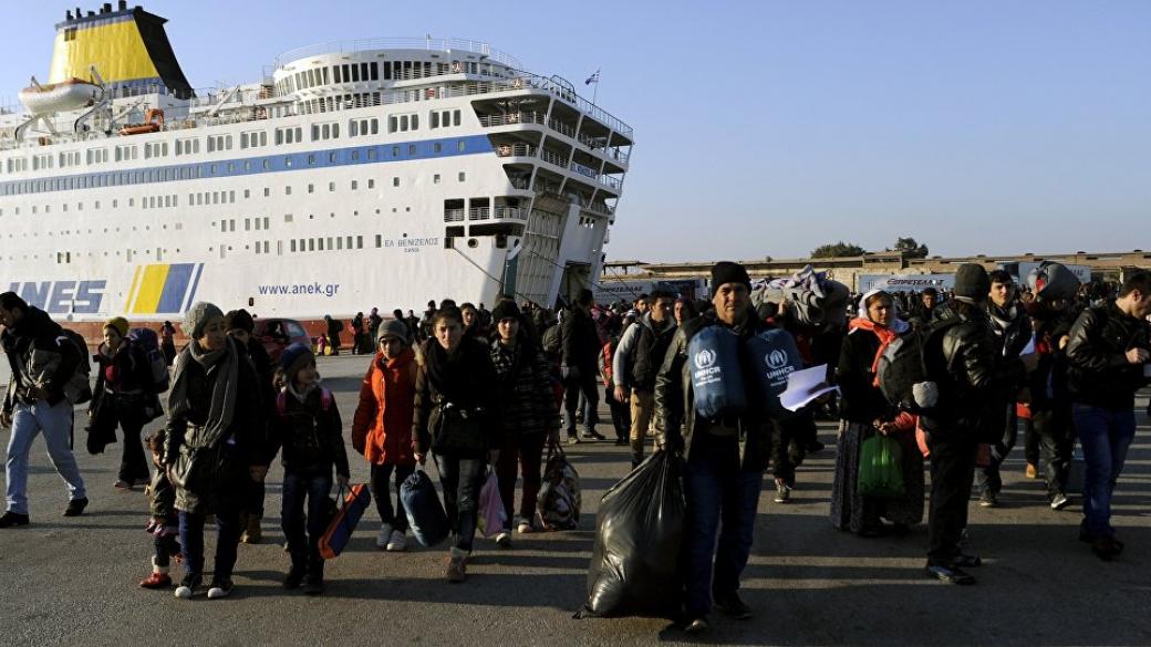 Гърция започна връщането на мигранти в Турция