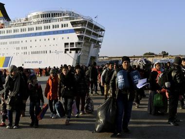 Гърция започна връщането на мигранти в Турция