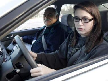 Предлагат частни фирми да провеждат шофьорските изпити