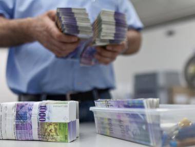 Швейцария не се отказва от банкнотата от 1000 франка