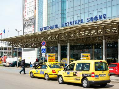 Решено: Данъкът за такситата ще е между 300 и 1000 лв.