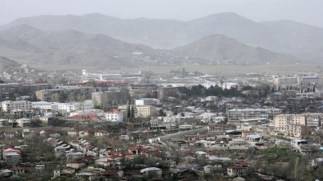 Нови взривове и стрелба в Нагорни Карабах