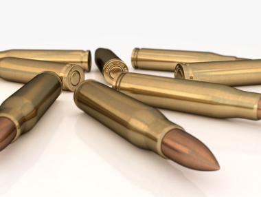 Учени откриха метална пяна, която може да спре куршум