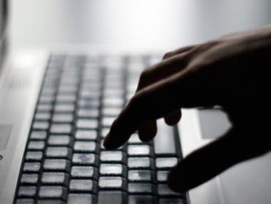 Безработни дават фалшиви ЕГН-та, за да получават помощи