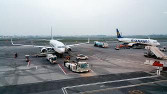 Близо милион пътници са преминали през Летище София