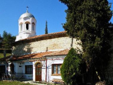 От 9 май приемат проекти за ремонти на църкви