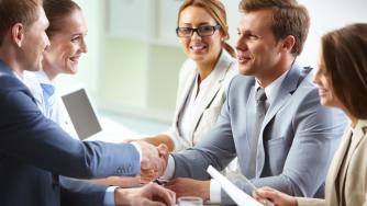 8 начина да накарате шефа да ви харесва