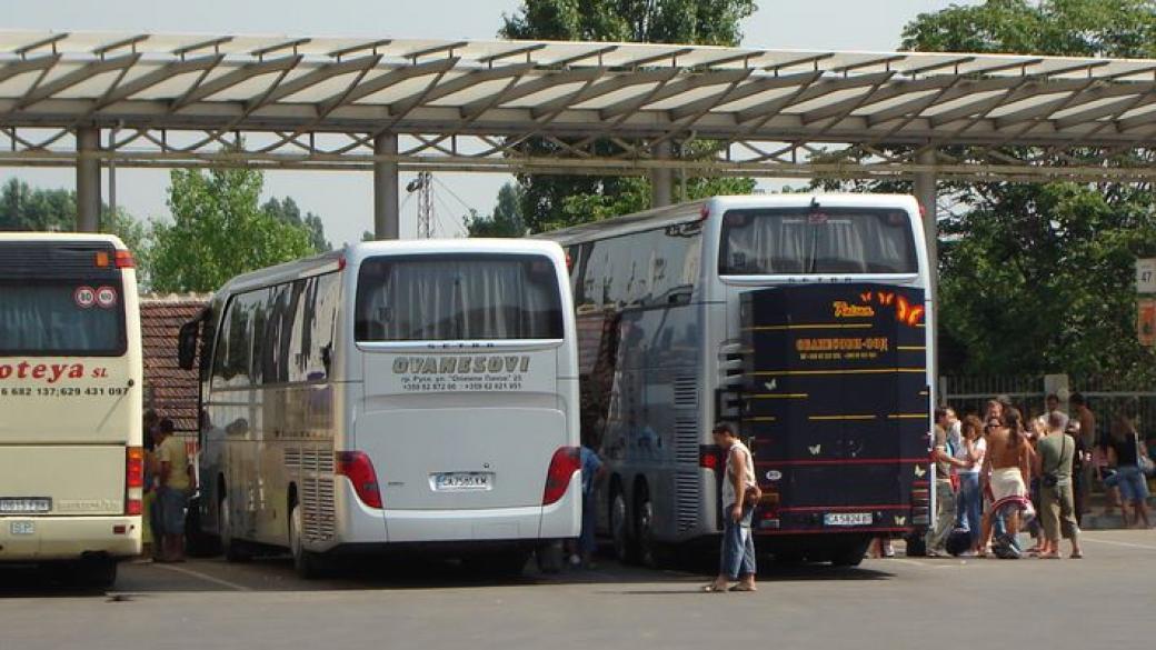 Автобуси блокират София на 26 април