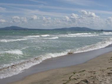 Десетки плажове у нас остават без концесионери през лято 2016