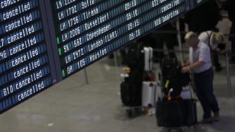 Службите вече ще се ровят в резервационните данни на пътниците