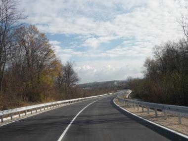 600 км пътища ще се ремонтират у нас това лято