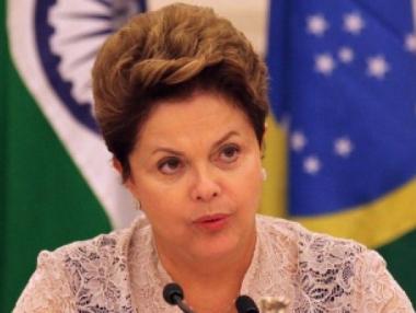 Президентът на Бразилия Дилма Русеф на крачка от импийчмънт