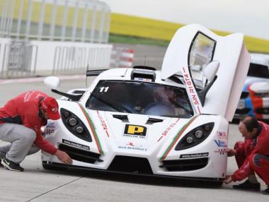 Българските суперколи Sin Cars с успешен тест в Румъния