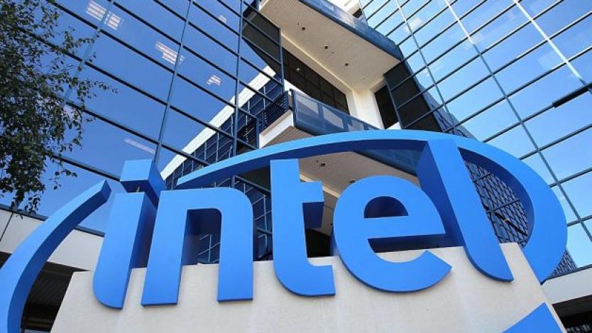 Intel съкращава 12 хил. служители