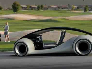 Apple наема германски инженери за своя автомобил