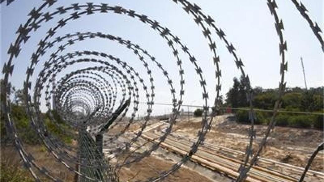 Вдигат нова 50-километрова ограда по границата с Турция