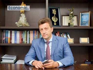 „Икономистите и юристите няма да оправят икономиката на България“