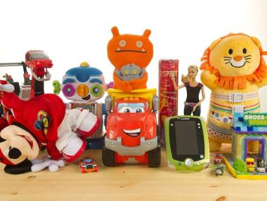 Играчки и облекло оглавяват списъка на опасните продукти