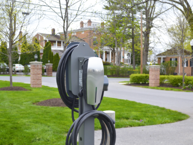 Tesla въвежда 150 зарядни станции в 14 европейски страни