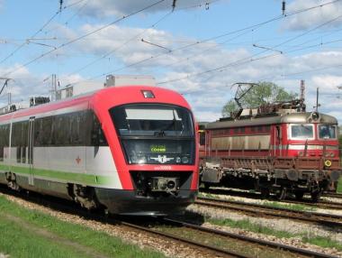 20 хиляди допълнителни места за празниците пуснаха от БДЖ