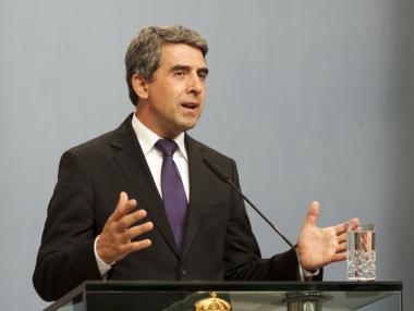 Президентът решава до дни да наложи ли вето върху Изборния кодекс