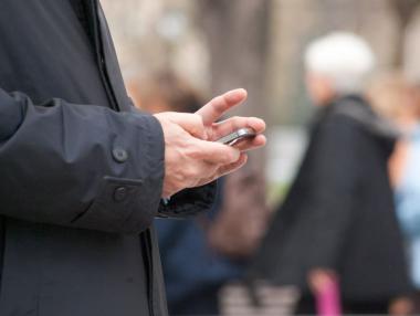 КЗП предупреди за нелоялни практики на телекомите