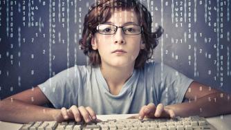 10-годишно момче получи $10 хил. за открит бъг във Facebook