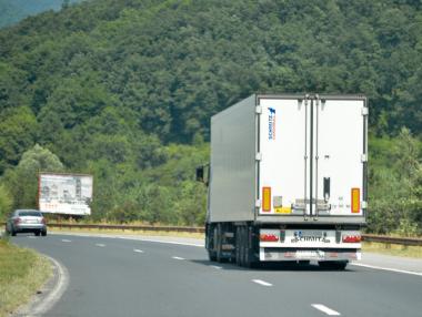 Спират камионите заради интензивния трафик преди Гергьовден