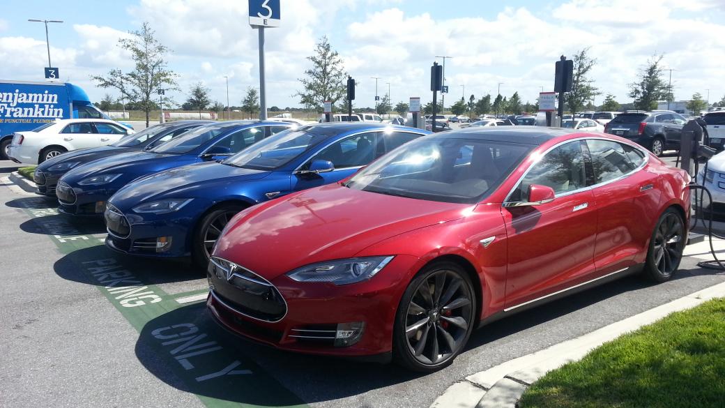 Tesla с амбиция да произвежда по 500 хил. коли на година