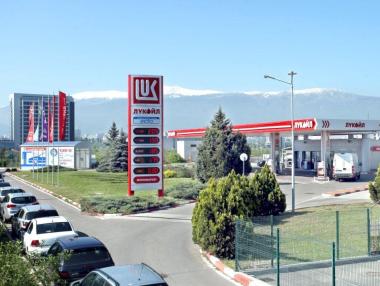 ЛУКОЙЛ открива бензиностанцията до Летище София