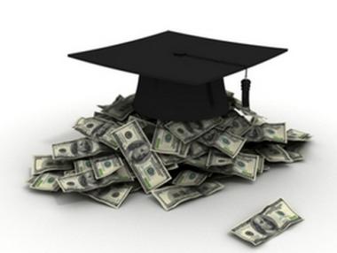 Пускат стипендии от 120 лв. за успех и 200 лв. за специални постижения