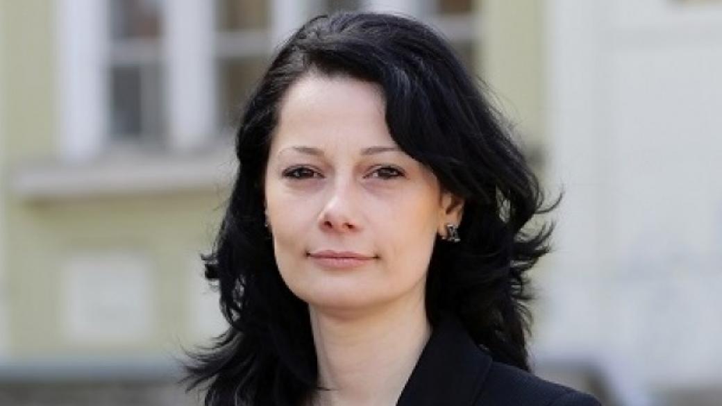 И зам.-министър Найденова от АБВ с оставка