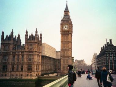 Компаниите ще носят отговрност за измамите на служителите си