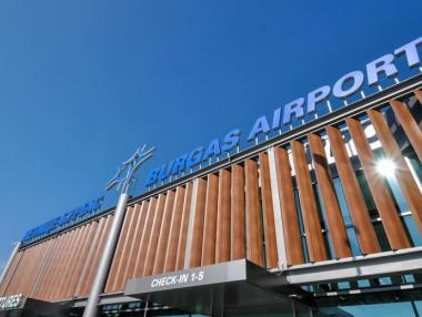 Нови полети до Бургас и Варна откриват авиокомпании за лятото