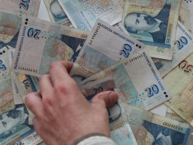 Растат разходите за храна и транспорт