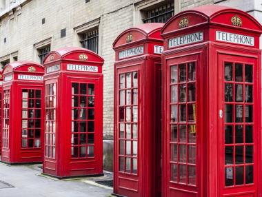 Телефонните кабини в Лондон стават офиси