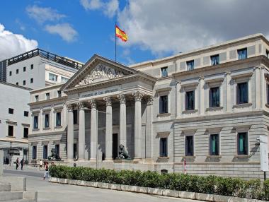 Дългът на Испания надхвърли 100%