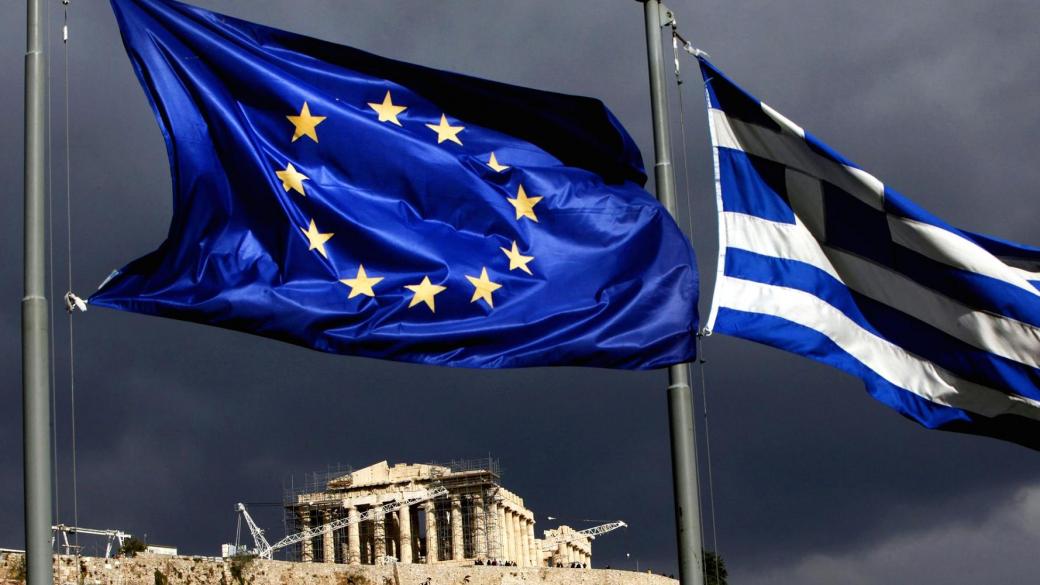 Гърция пак затяга коланите, Европа ръкопляска
