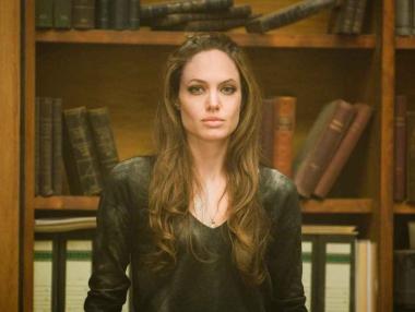 Вижте какво четат известните