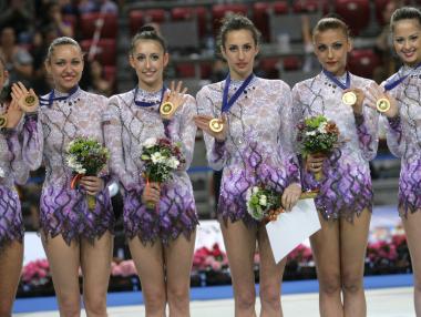 Aнсамбълът ни по художествена гимнастика грабна два златни медала (обновена)